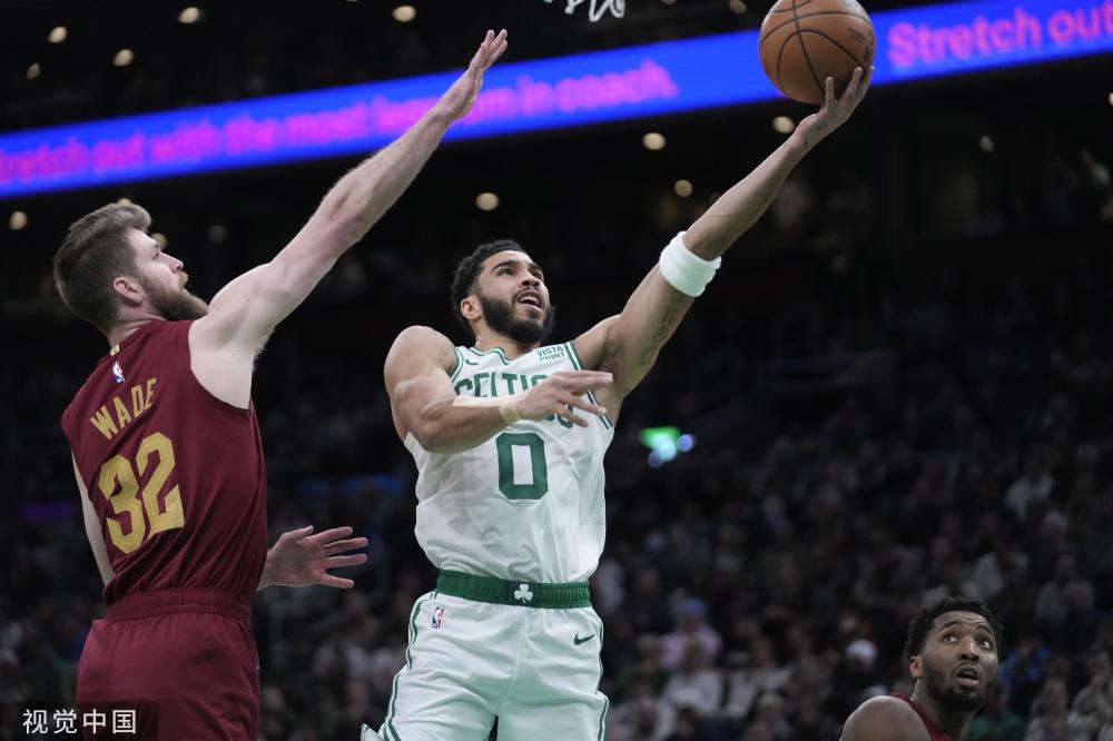 愈演愈烈的 愈演愈烈的