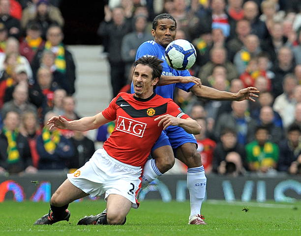 他隐含着关 他隐含着关