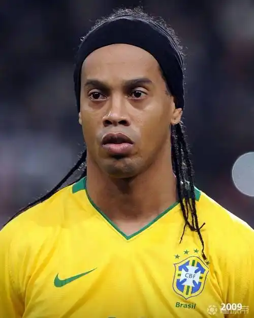 蕴含着复杂 蕴含着复杂